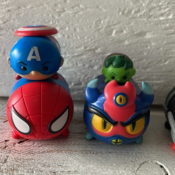 DISNEY Avengers & Villains, including Spider-Man & Thor Tsum Tsum Vinyl Figures - Picture 5 of 8